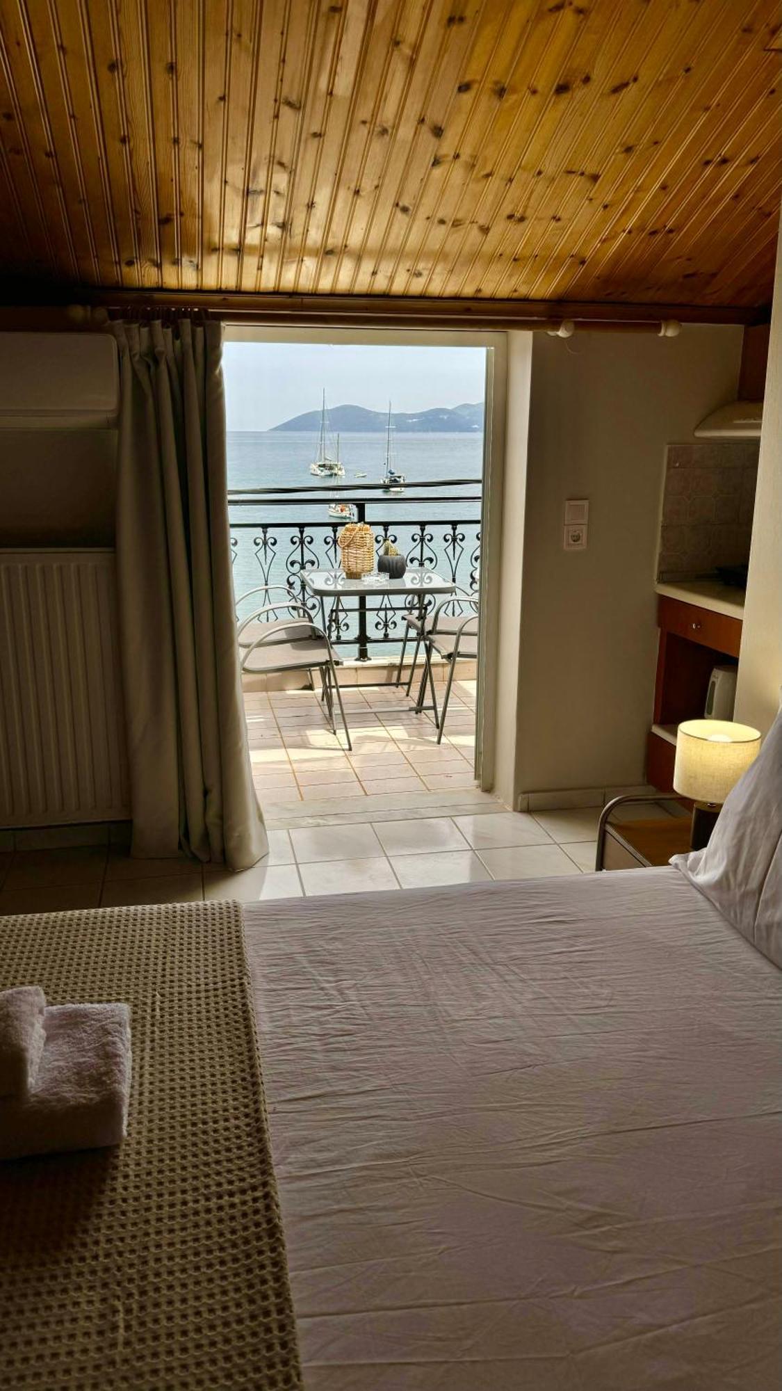 Sea Side Studios Agia Efimia Exteriér fotografie